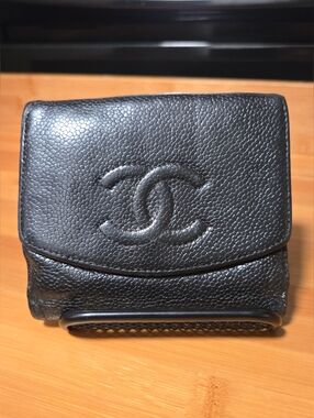 CHANEL BLACK CAVIAR LEATHER BIFOLD WALLET
